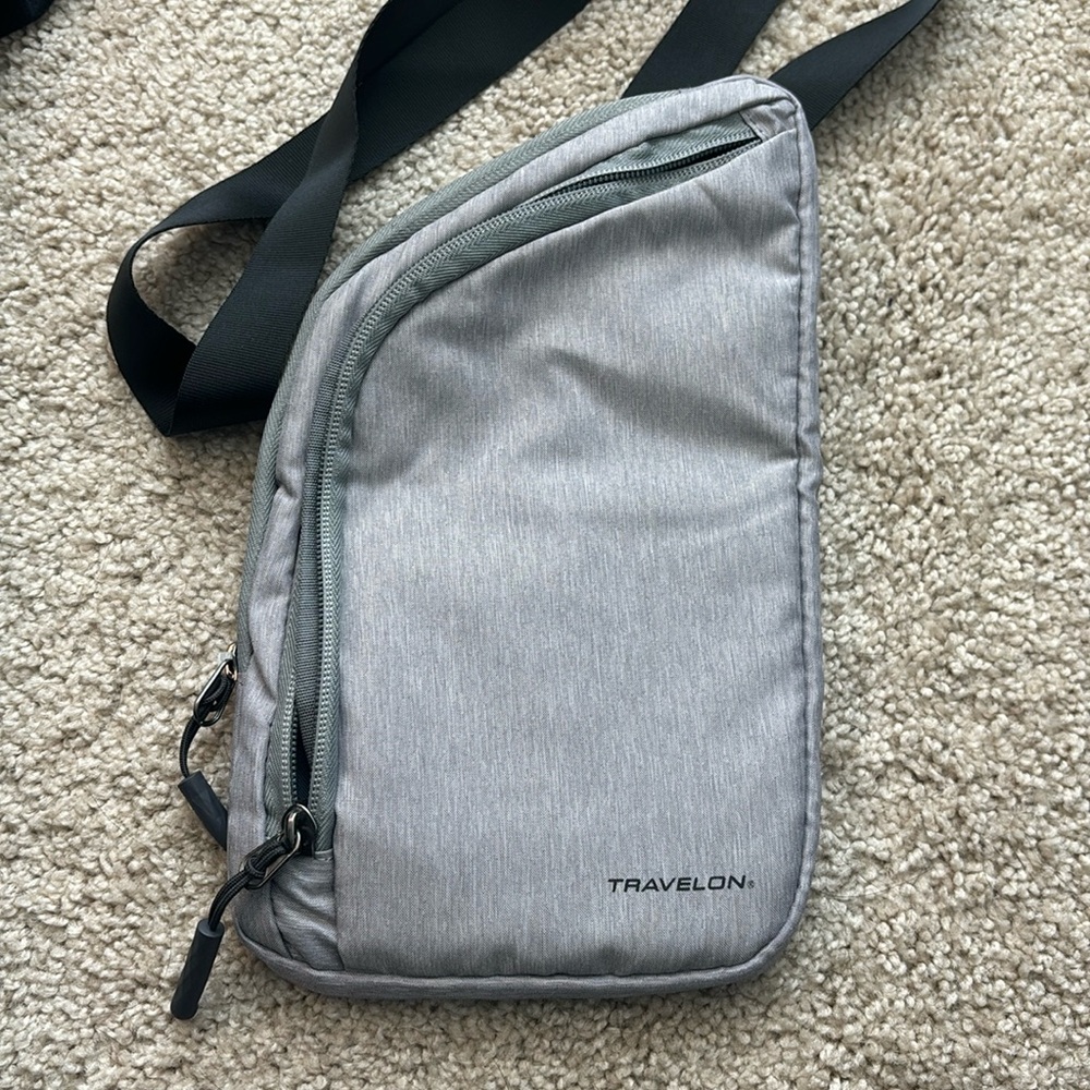 TRAVELON cross body